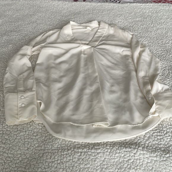 12 Tops for Price of 3 - Picture 12 of 12